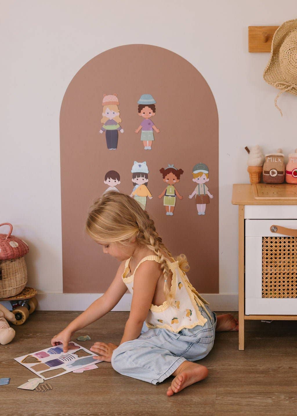 SmartyPals Dress Me Up Magnet Set - Mix & Match Magnetic Dolls for Kids