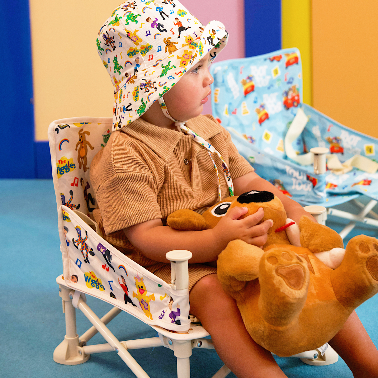 Izimini Baby Chair - Rainbows