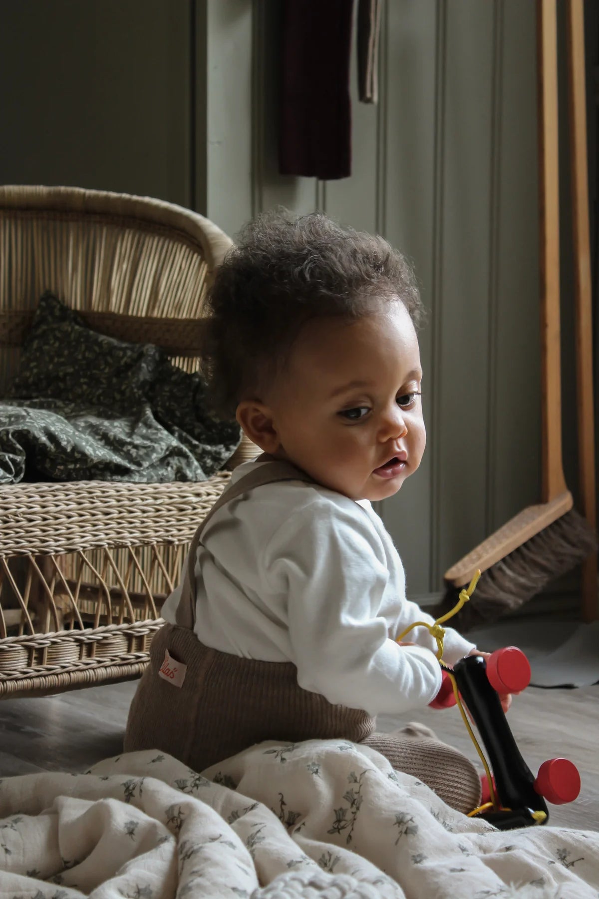Silly Silas Footed Tights - Peanut Blend