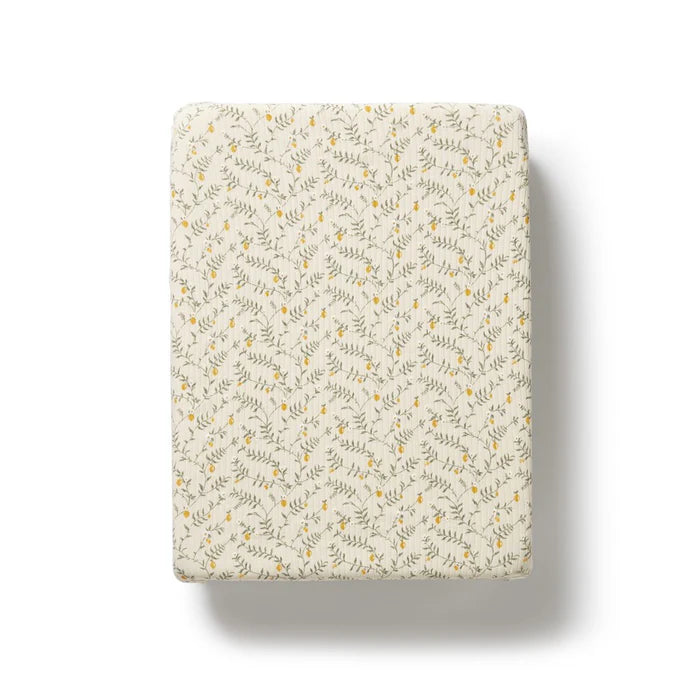 Wilson + Frenchy Lemon Leaf Organic Bassinet Sheet