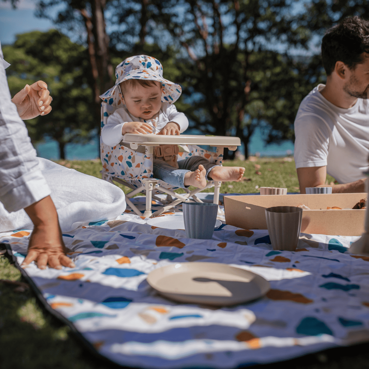 Izimini Picnic Rug - Charlie