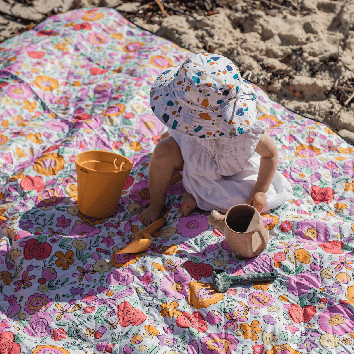 Izimini Picnic Rug - Paloma