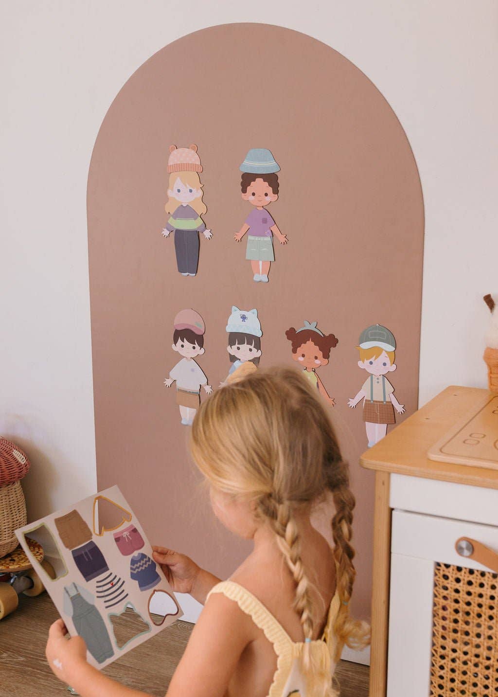 SmartyPals Dress Me Up Magnet Set - Mix & Match Magnetic Dolls for Kids