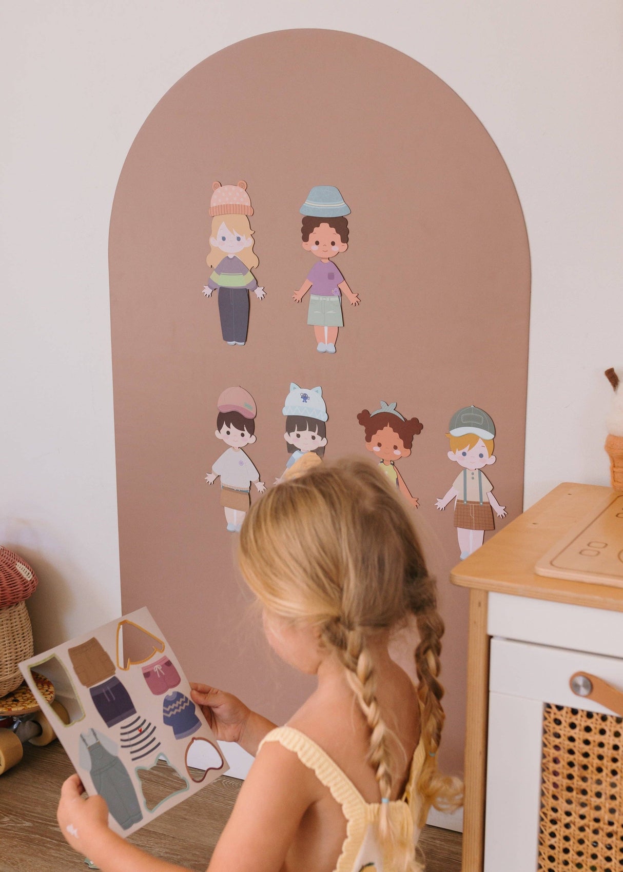 SmartyPals Dress Me Up Magnet Set - Mix & Match Magnetic Dolls for Kids