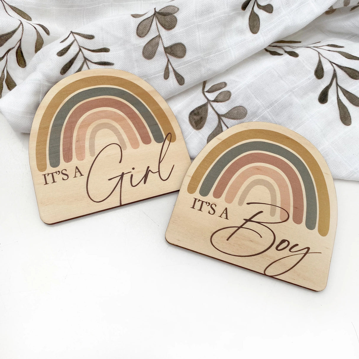 'It's a Girl' Announcement Plaque - Original Rainbow