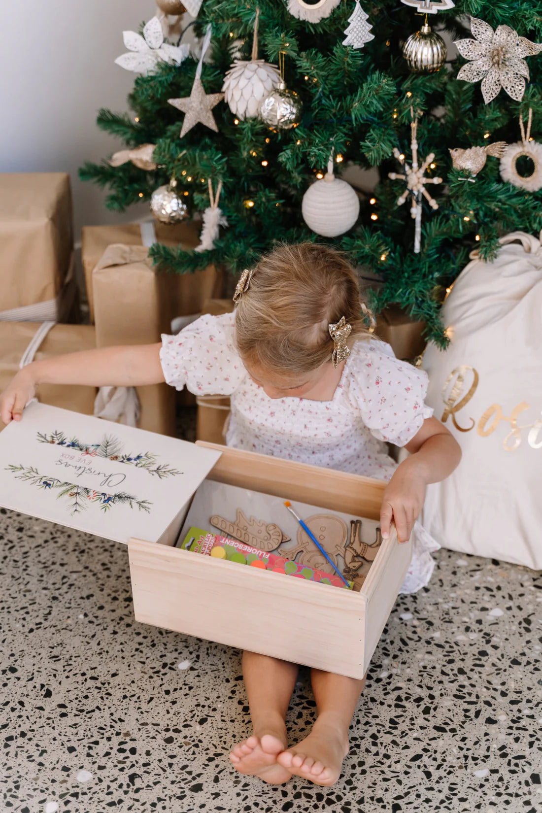 Timber Tinkers Christmas Box - Christmas Floral