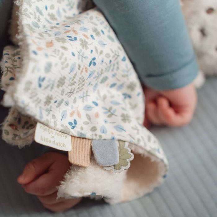 Miffy Cuddle Cloth - Lucky Leaves