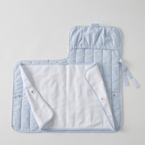 Jiggle + Giggle Quilted Change Mat - Blue