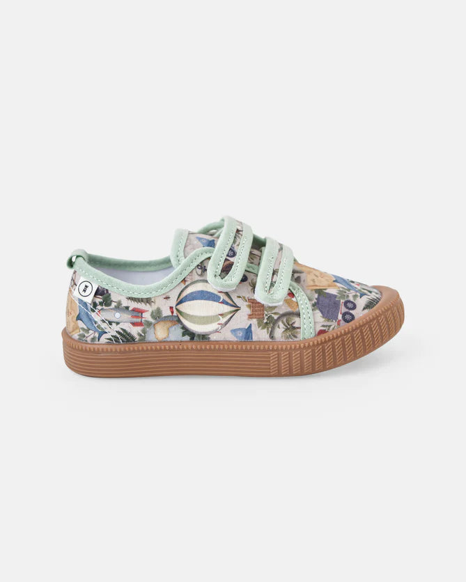 Walnut hot sale girls shoes