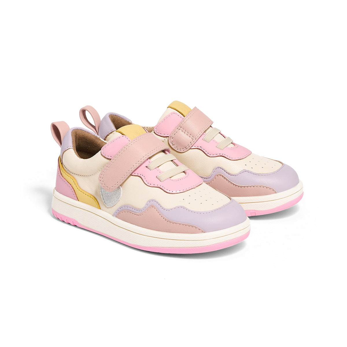 Pretty Brave Icon Trainer Sparkle Hearts