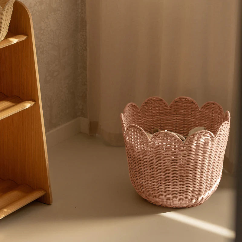Olliella Rattan Tulip Basket Seashell Pink