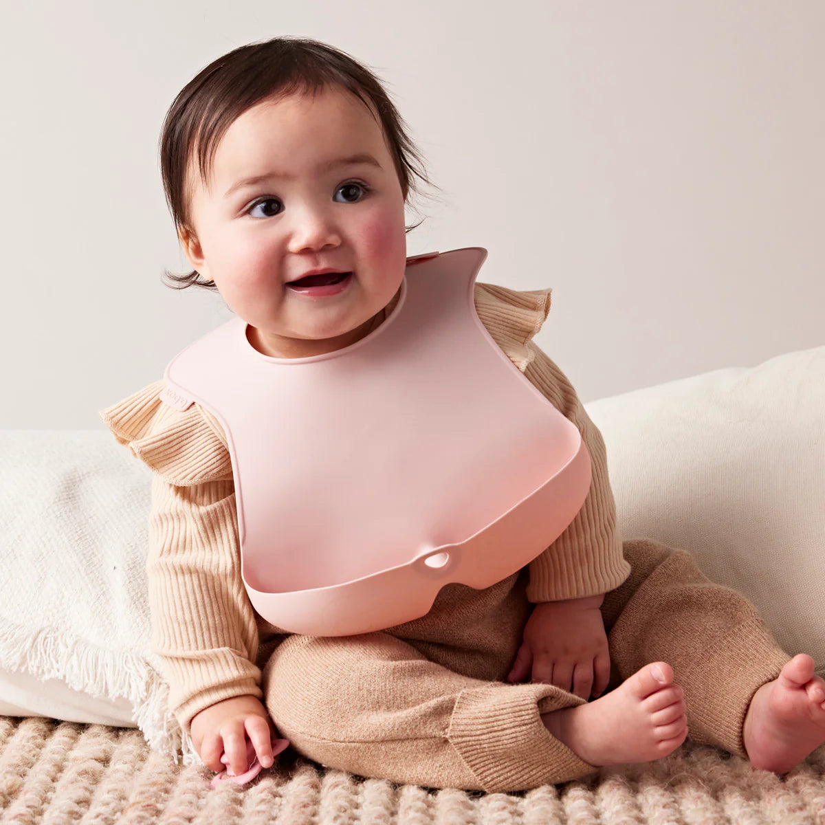 b.box Silicone Bib - Blush