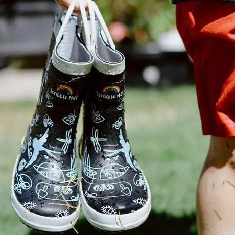 Scribble Mat Magic Colour Changing Gumboots