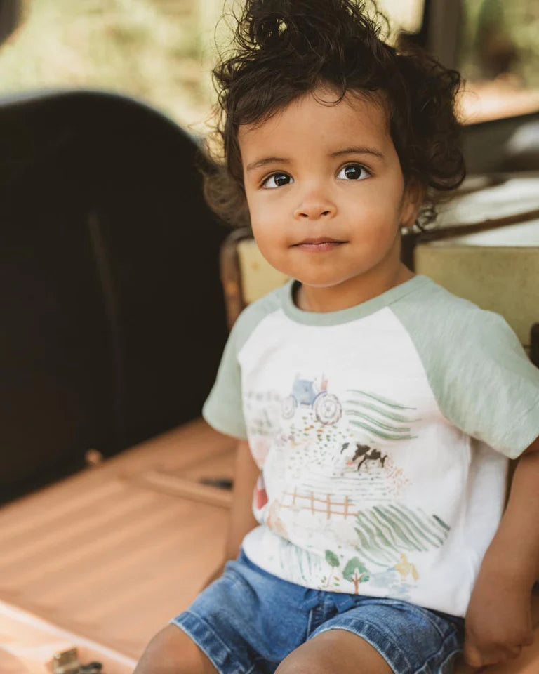 Minihaha Clayton Farm Scene Tee