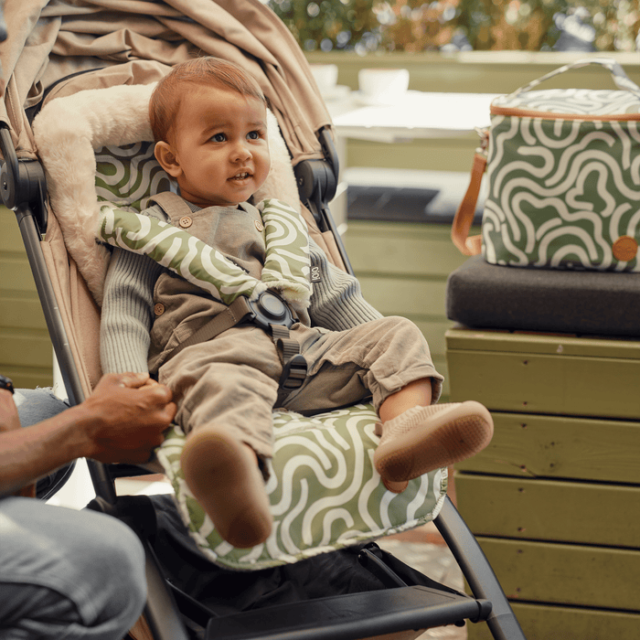 OiOi Reversible Pram Liner - Green Squiggle/Faux Fur