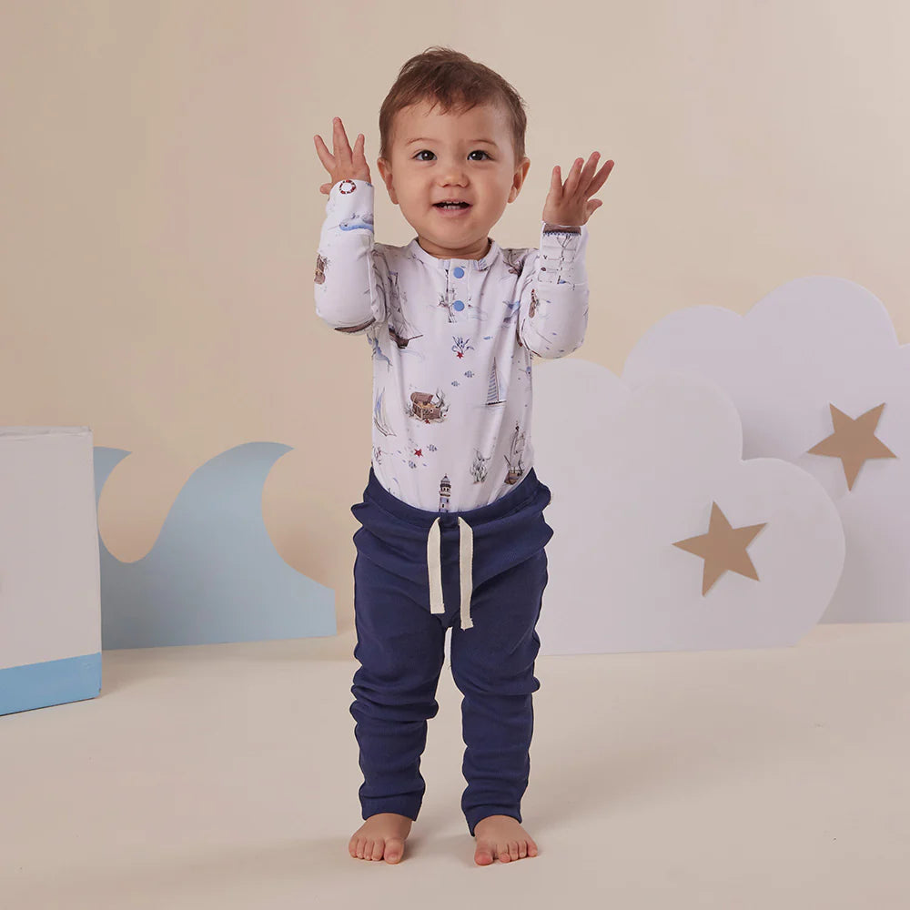 Snuggle Hunny Long Sleeve Organic Bodysuit - Set Sail