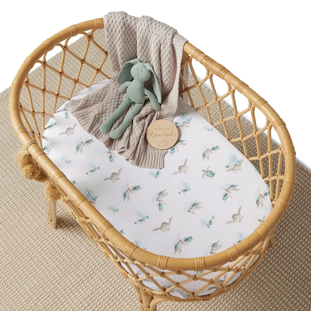 Snuggle Hunny Organic Bassinet Sheet / Change Pad Cover - Turtle