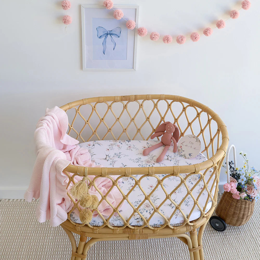 Snuggle Hunny Organic Bassinet Sheet / Change Pad Cover - Sweet Swallows