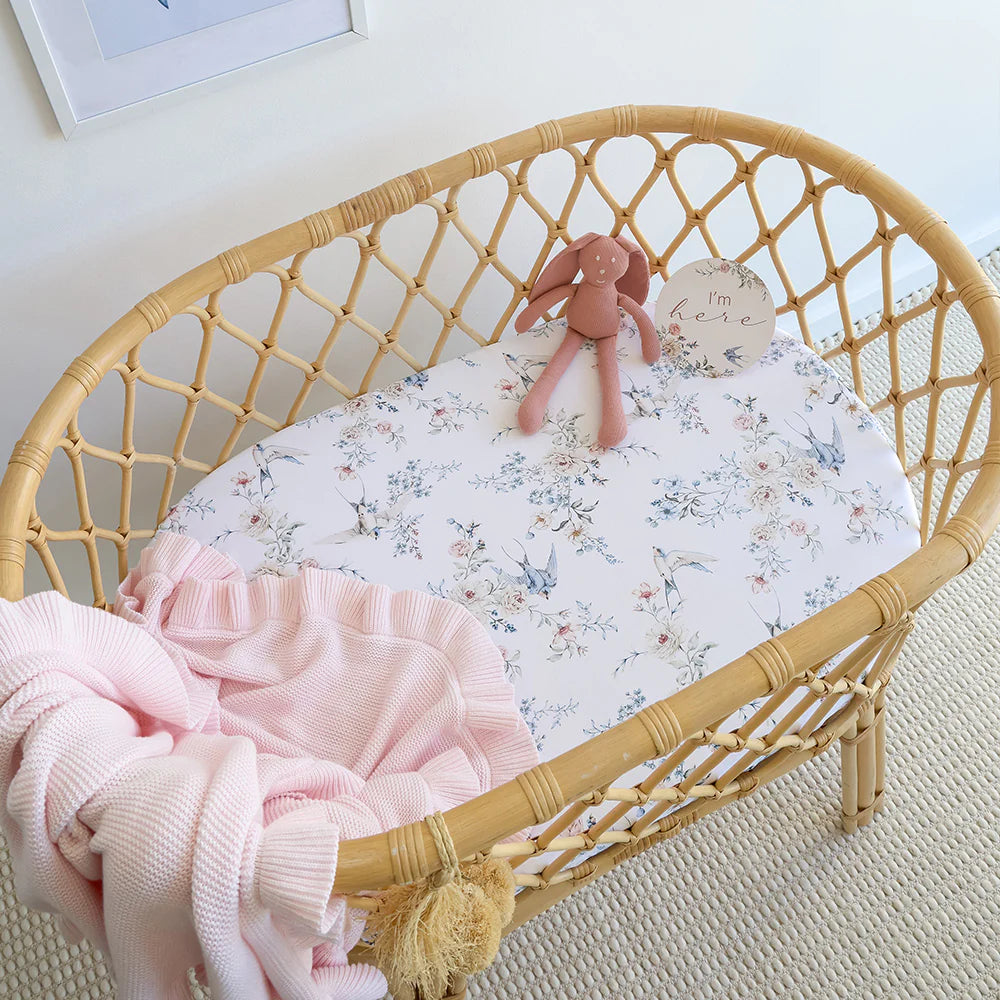 Snuggle Hunny Organic Bassinet Sheet / Change Pad Cover - Sweet Swallows