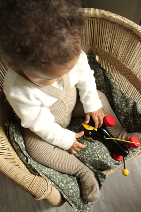 Silly Silas Footed Tights - Peanut Blend